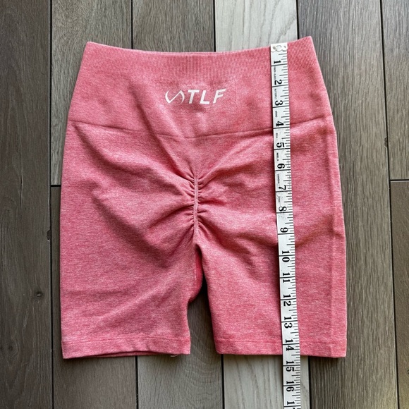 TLF Boost Seamless Scrunch Shorts 5” | Size: Small | Excellent Condition - Picture 4 of 5